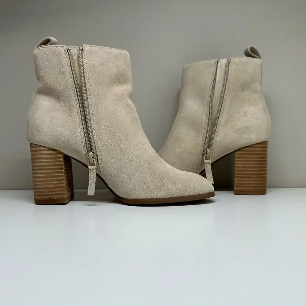 NWOB | Violet & Red | Meaghan Heeled Suede Bootie | Off-White | 7M